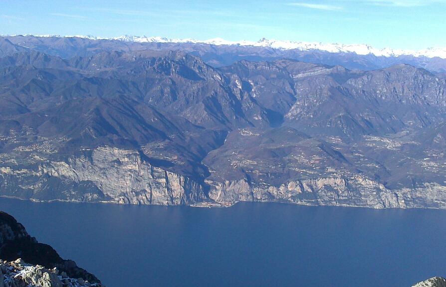 Lago e neve.jpg