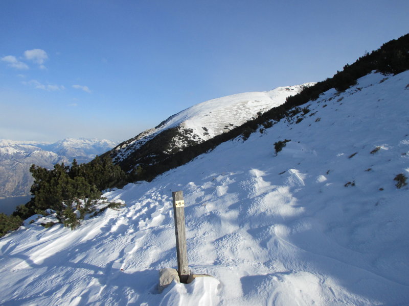 a 044 dopo un po' di ricerca, trovo il sentiero Natura, che aggira Quota 1992 sui fianchi W,_1.jpg